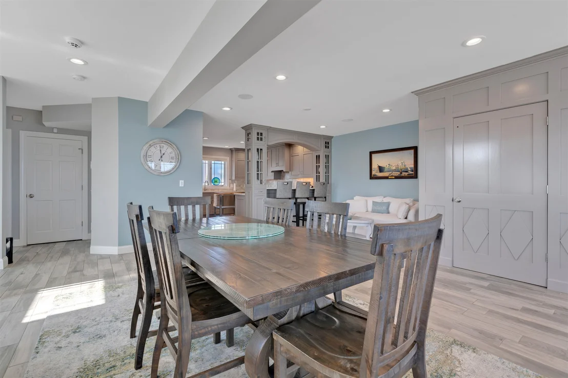 Photo of 741 Ocean