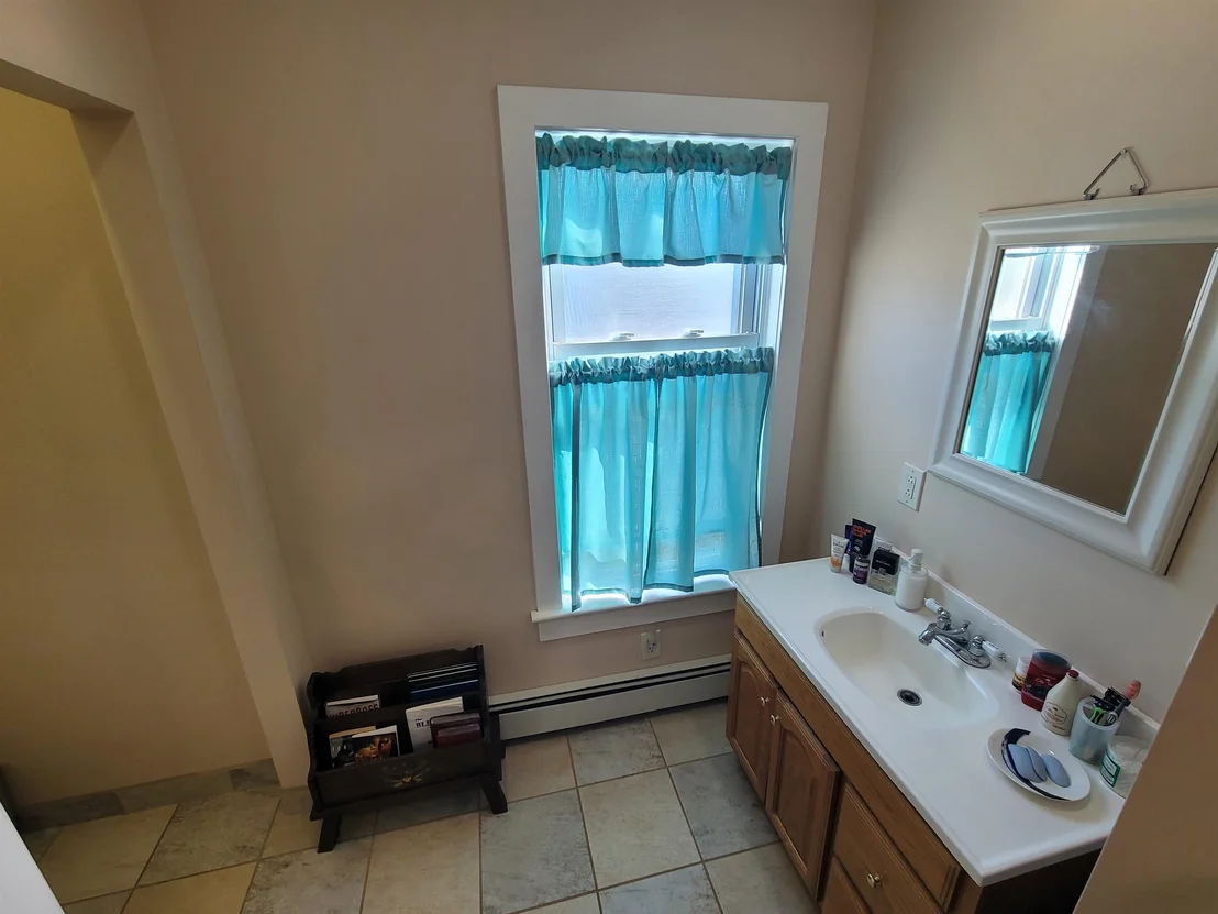 Photo of 622 Central