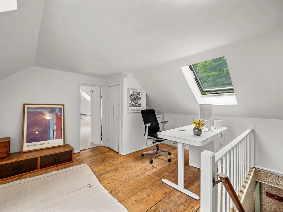 Photo of 3171 Brook