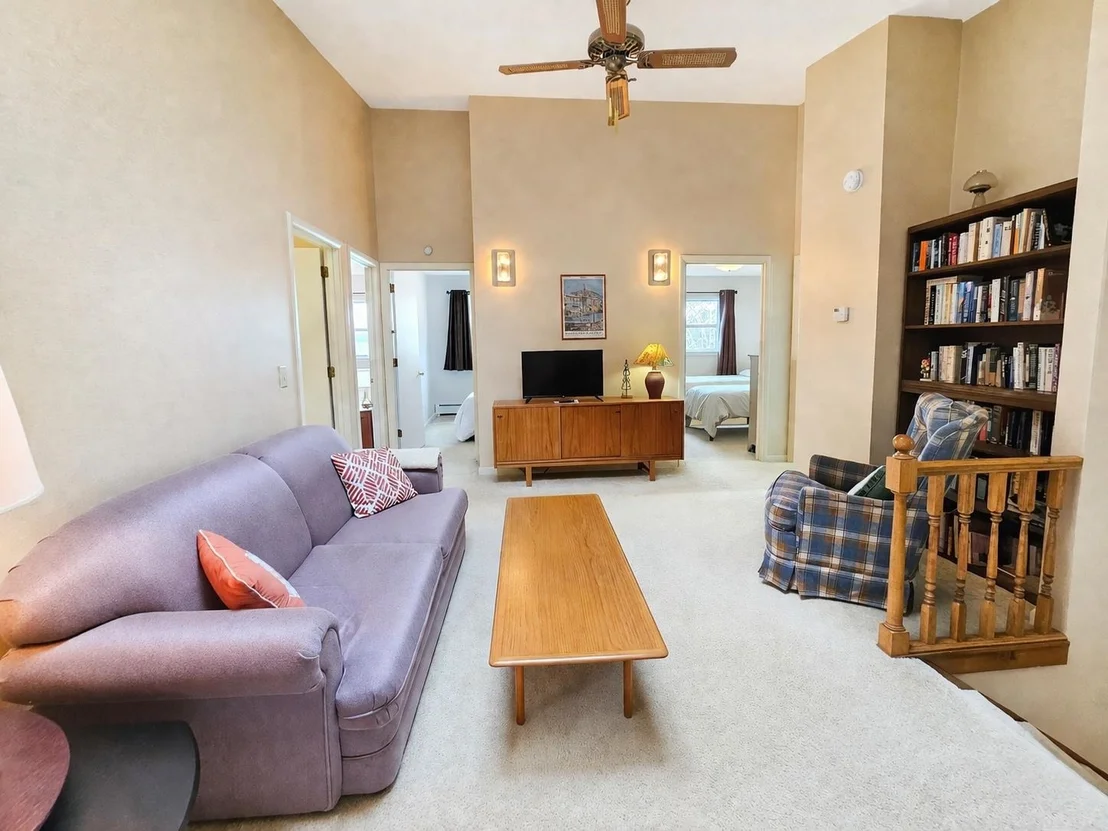 Photo of 1254 Bluff
