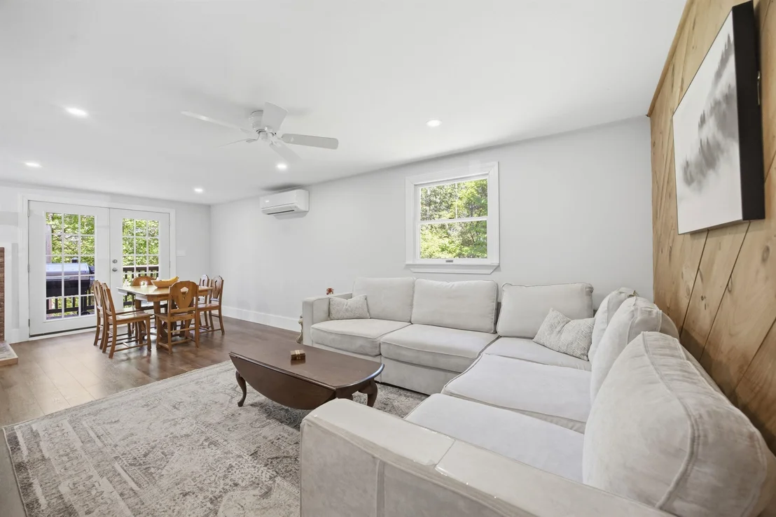 Photo of 48 Forest Hill