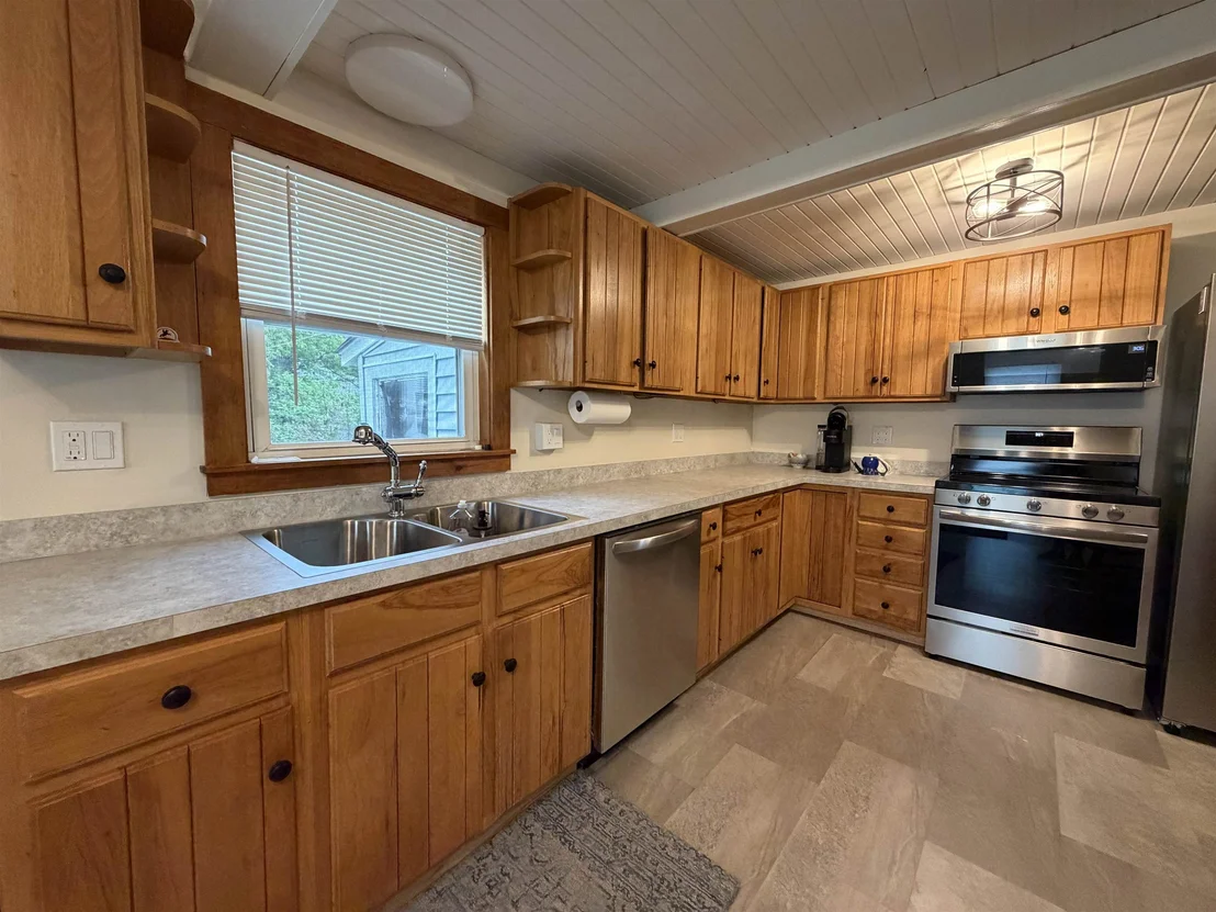Photo of 24 Pine