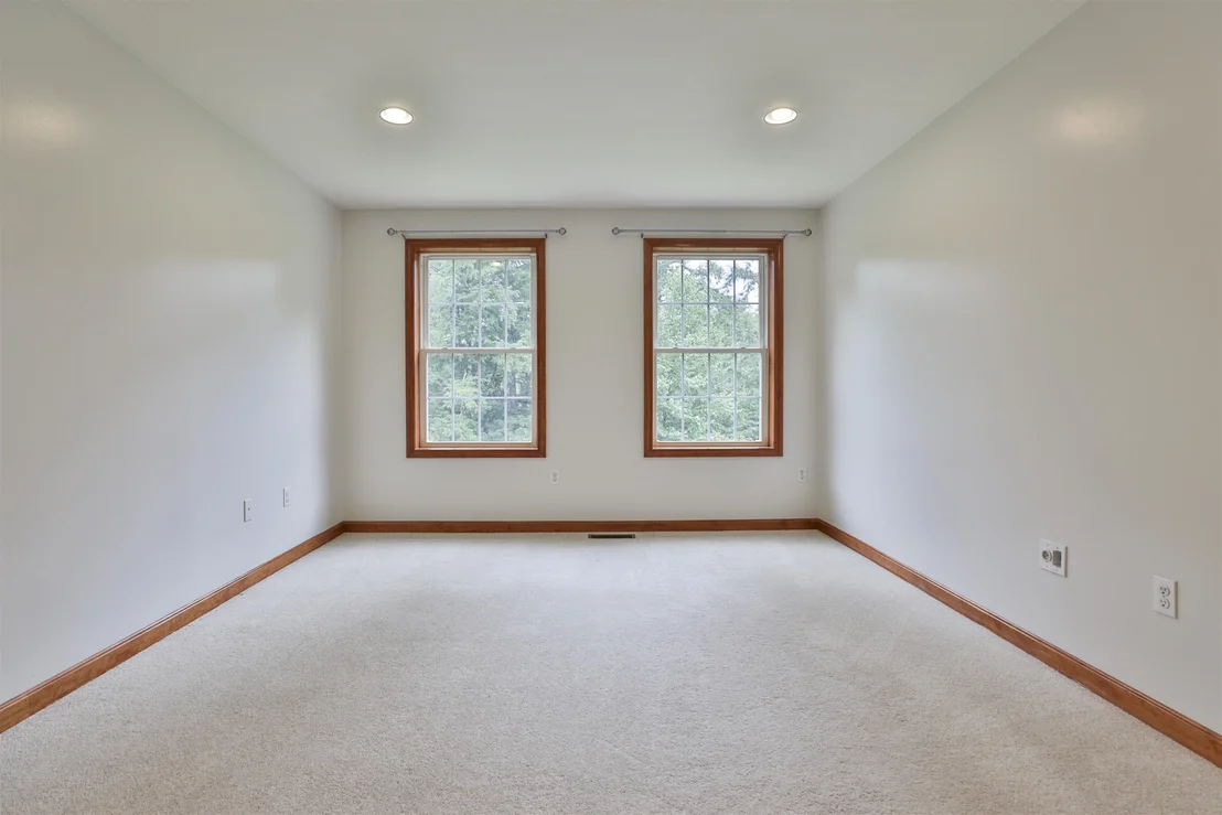 Photo of 14 Ames
