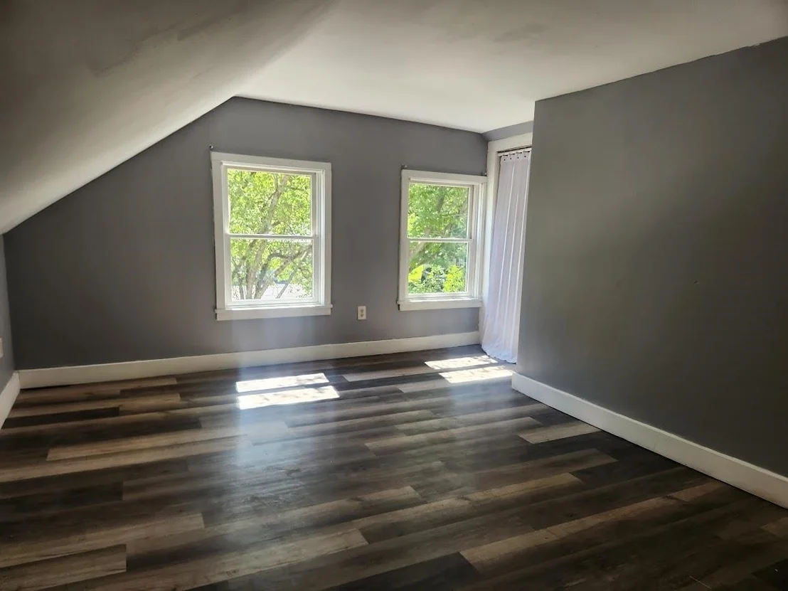 Photo of 115 River