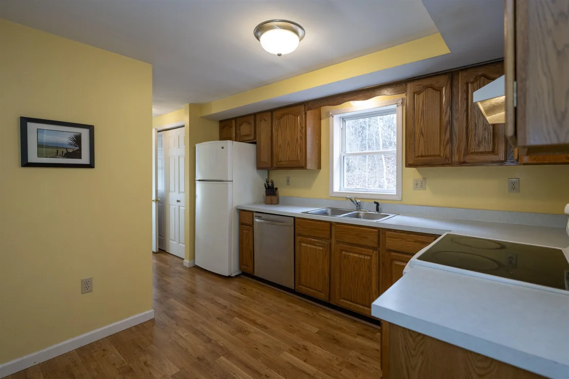 Photo of 401 Colonial