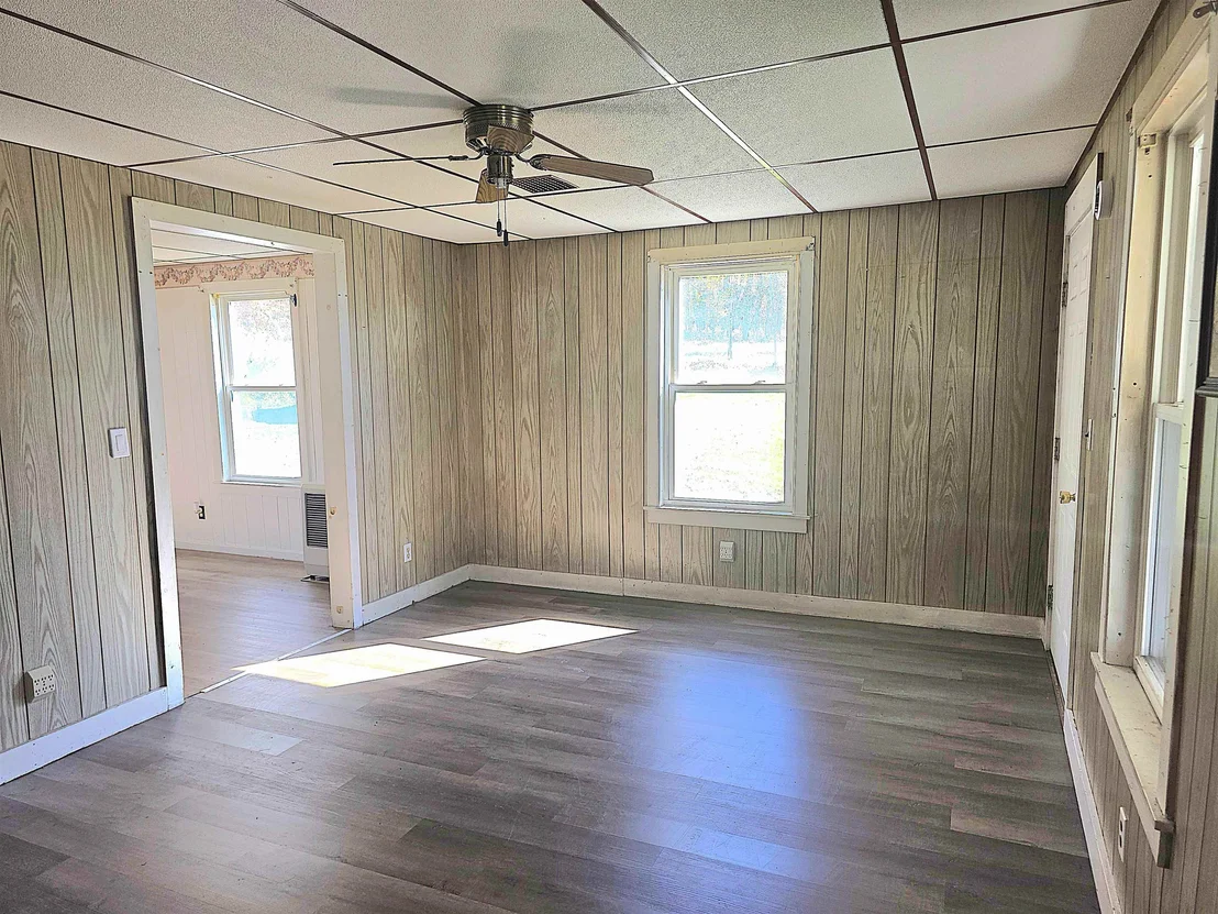 Photo of 360 Pond Hill