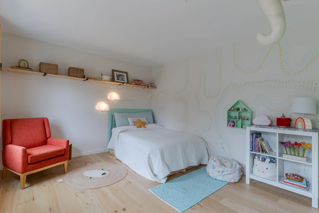 Photo of 37 Alexander