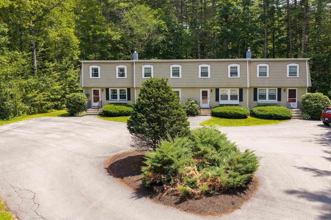Photo of 8 Pine Grove