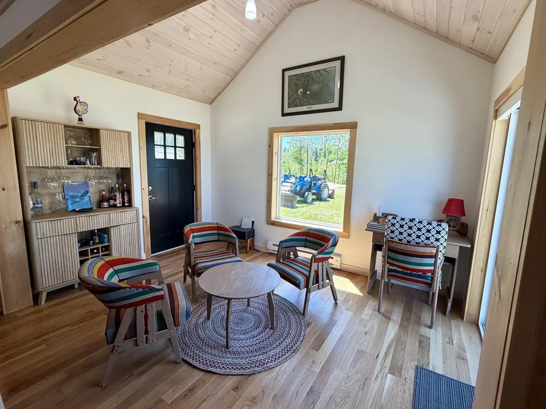 Photo of 3953 West Shore