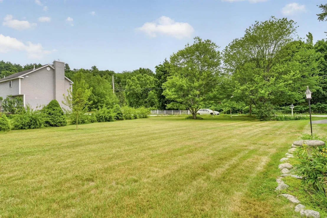Photo of 284 Corning