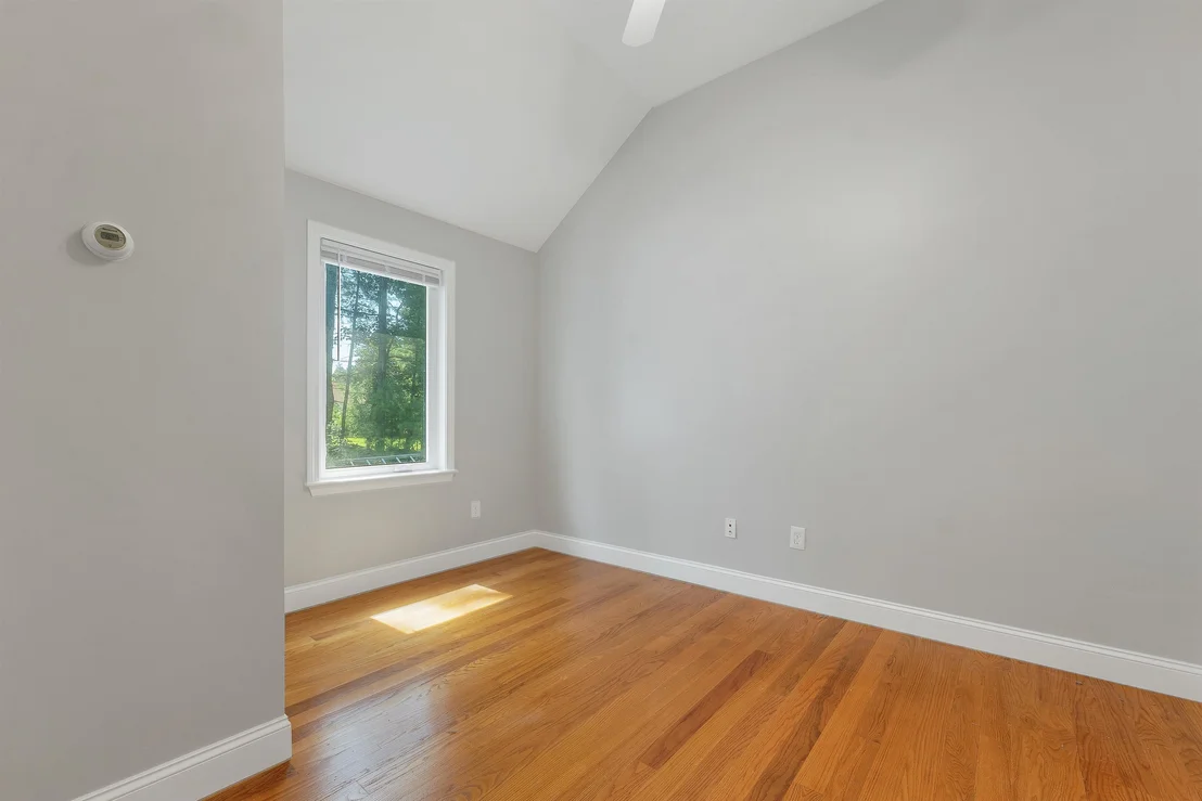 Photo of 11 Burnham