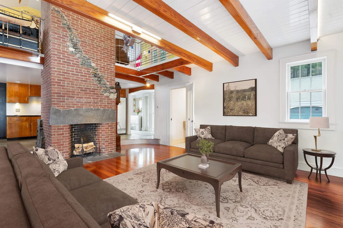 Photo of 408 Ridge