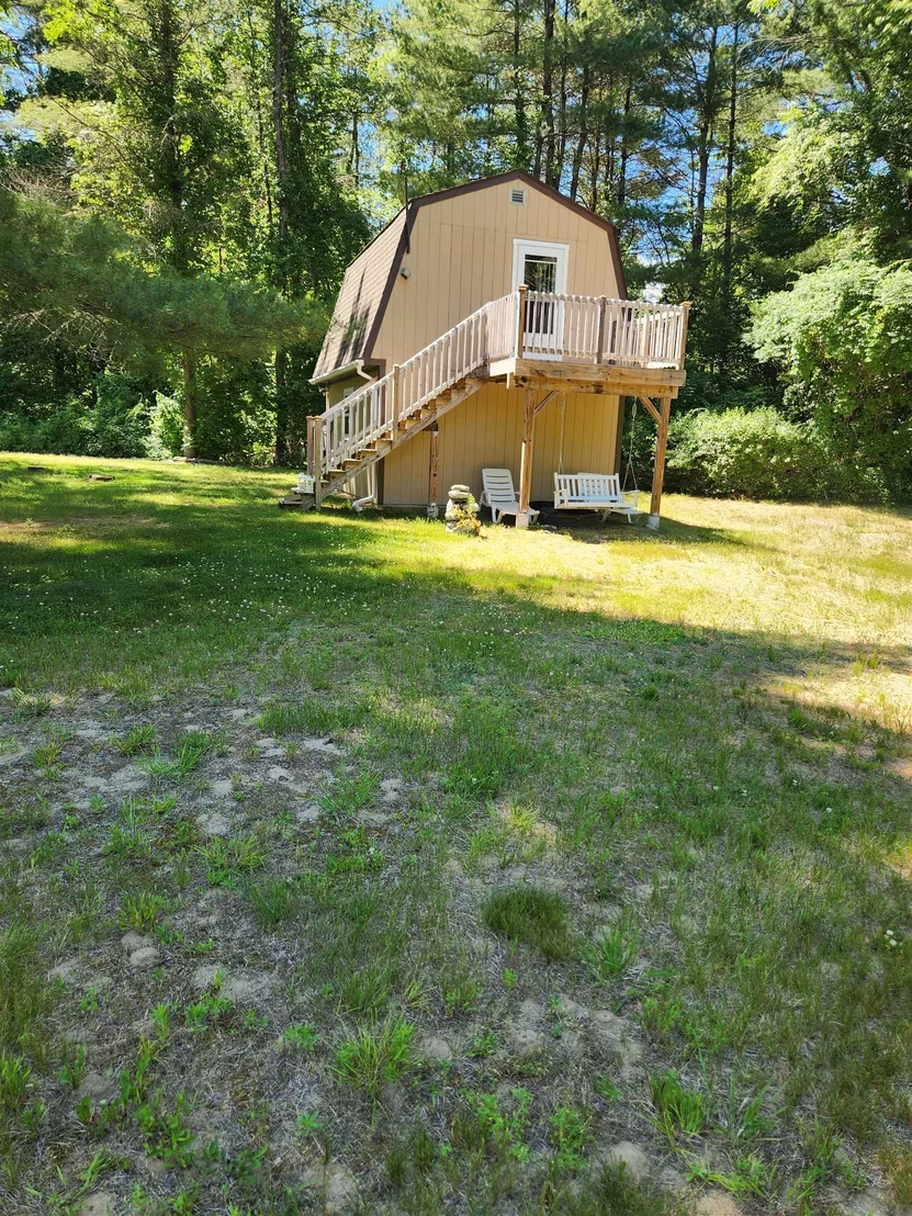Photo of 253 Back Ashuelot