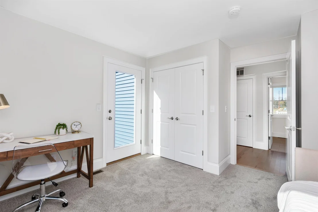 Photo of 8 Acadia