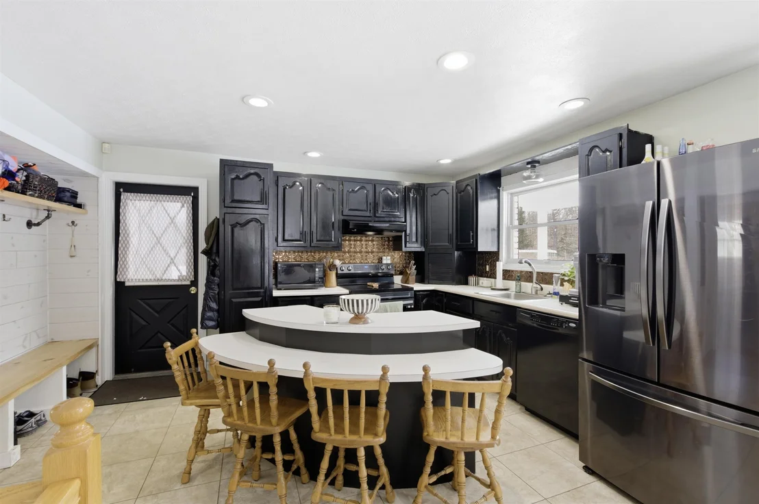 Photo of 438 Canaan Hill