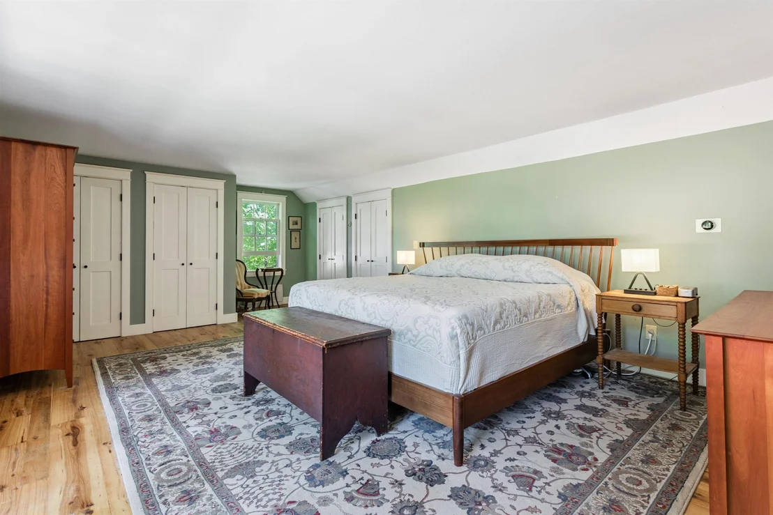 Photo of 83 Walnut