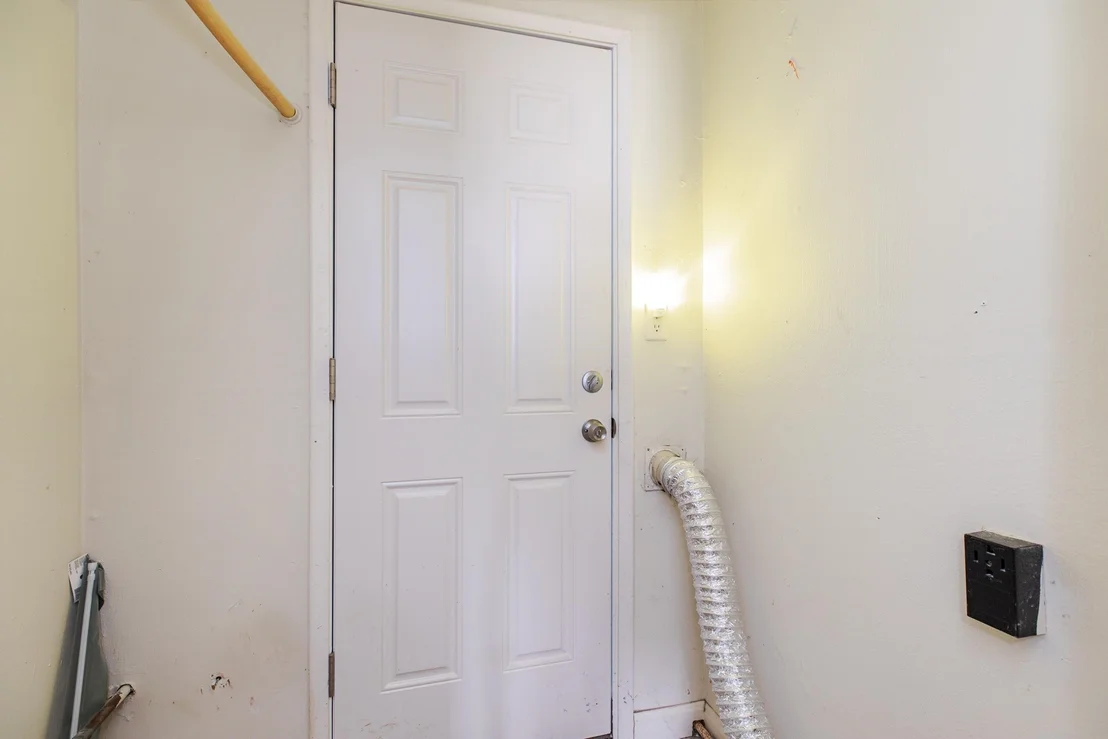 Photo of 19 Tucker