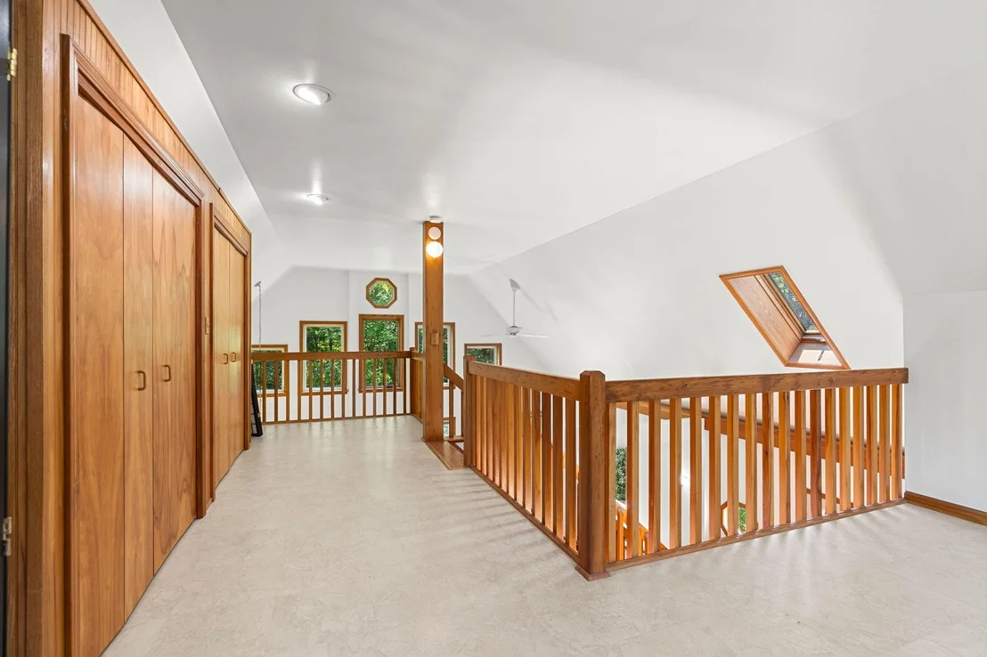 Photo of 33 Mountain View