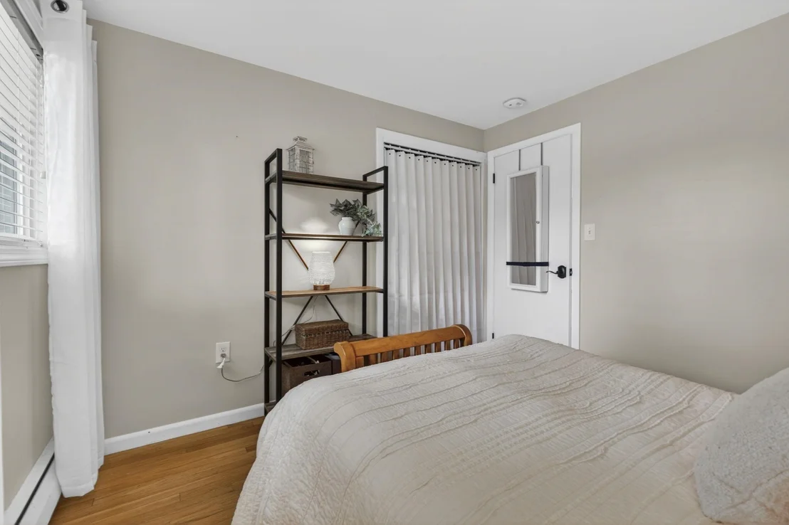 Photo of 130 Colgate