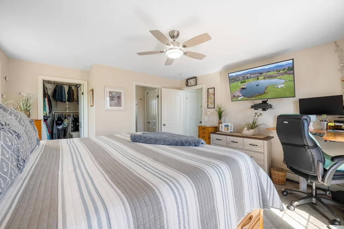 Photo of 794 Reed