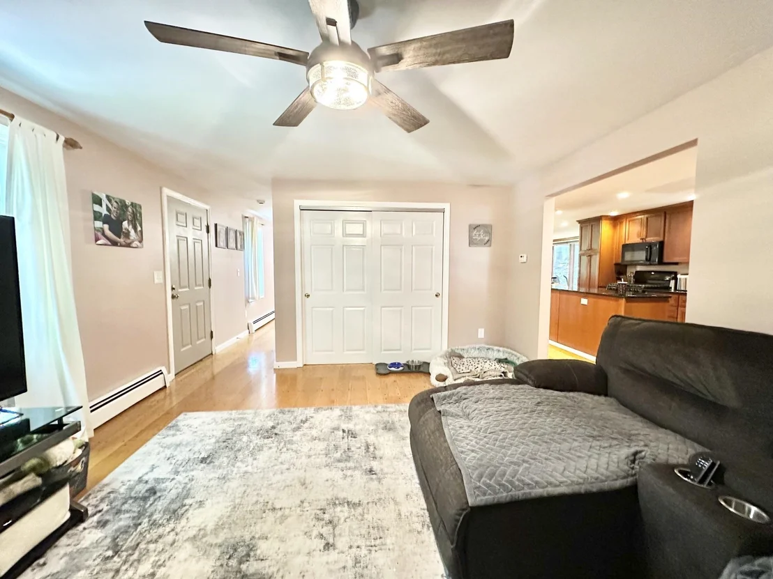Photo of 533 Black Brook