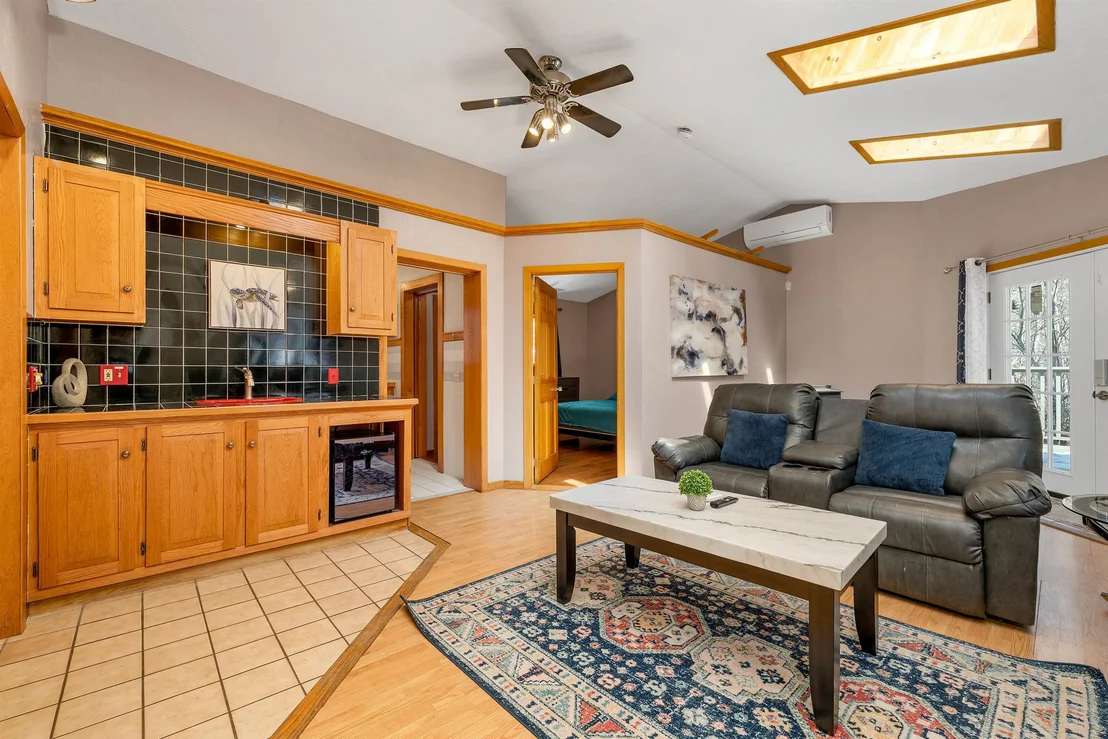 Photo of 35 Valley