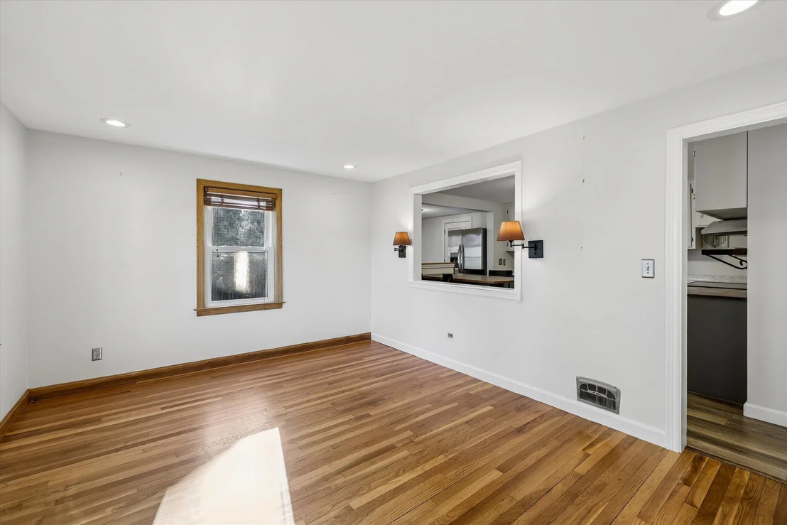 Photo of 232 Seames