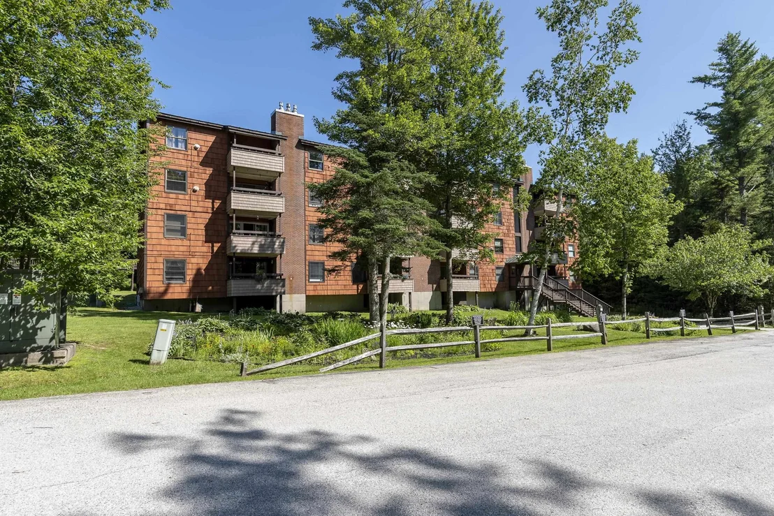 Photo of Unit 7B at 118 Gateway