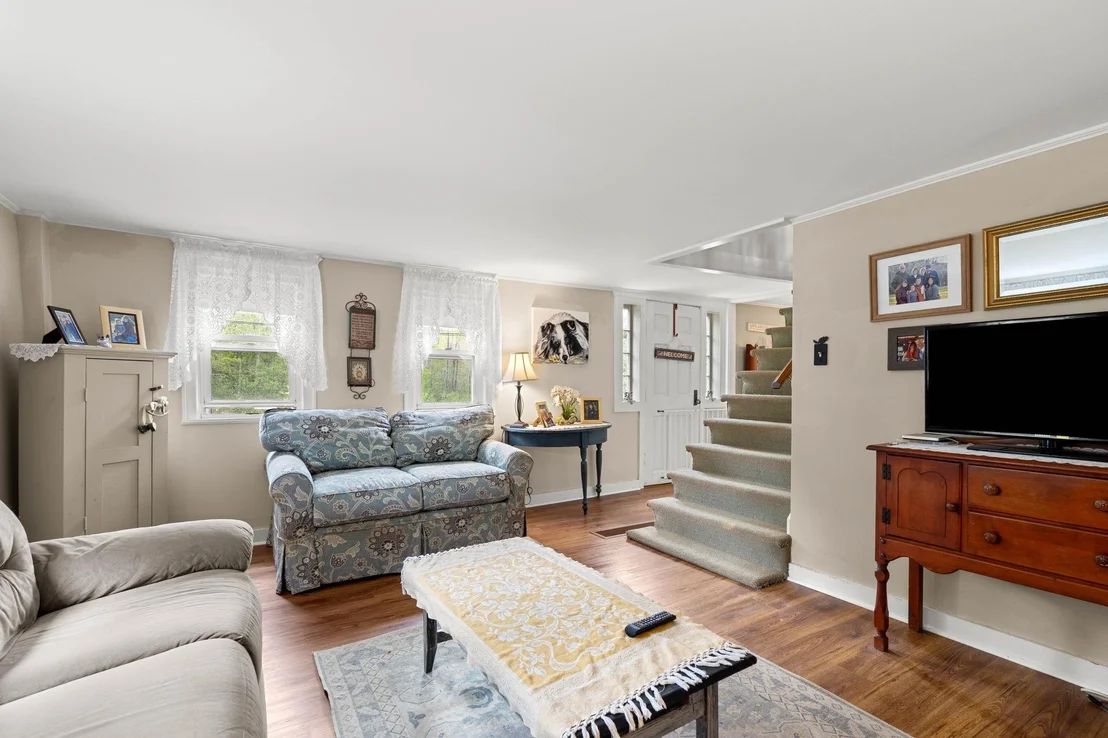 Photo of 481 Boston Post