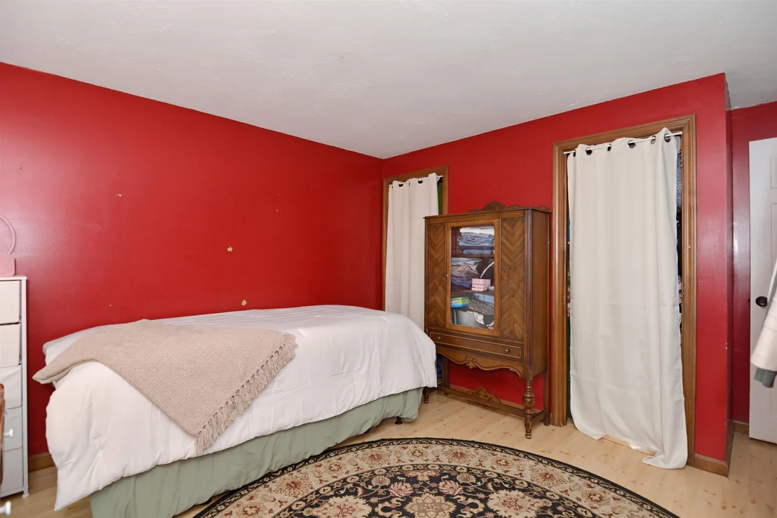 Photo of 33 Redfield