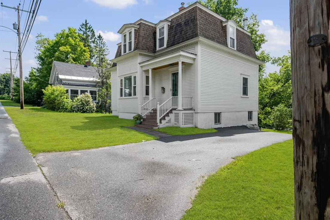 Photo of 47 Middle
