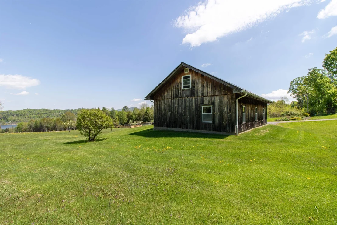 Photo of 938 Stevens