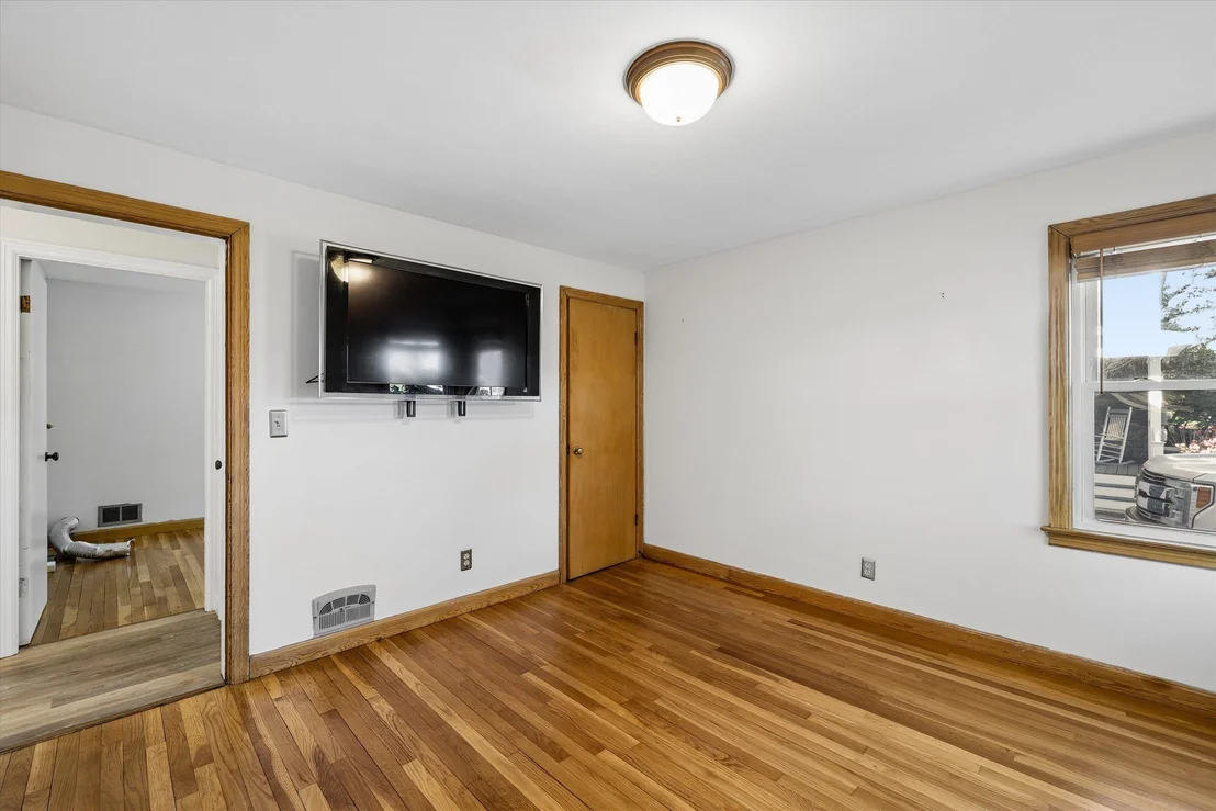 Photo of 232 Seames