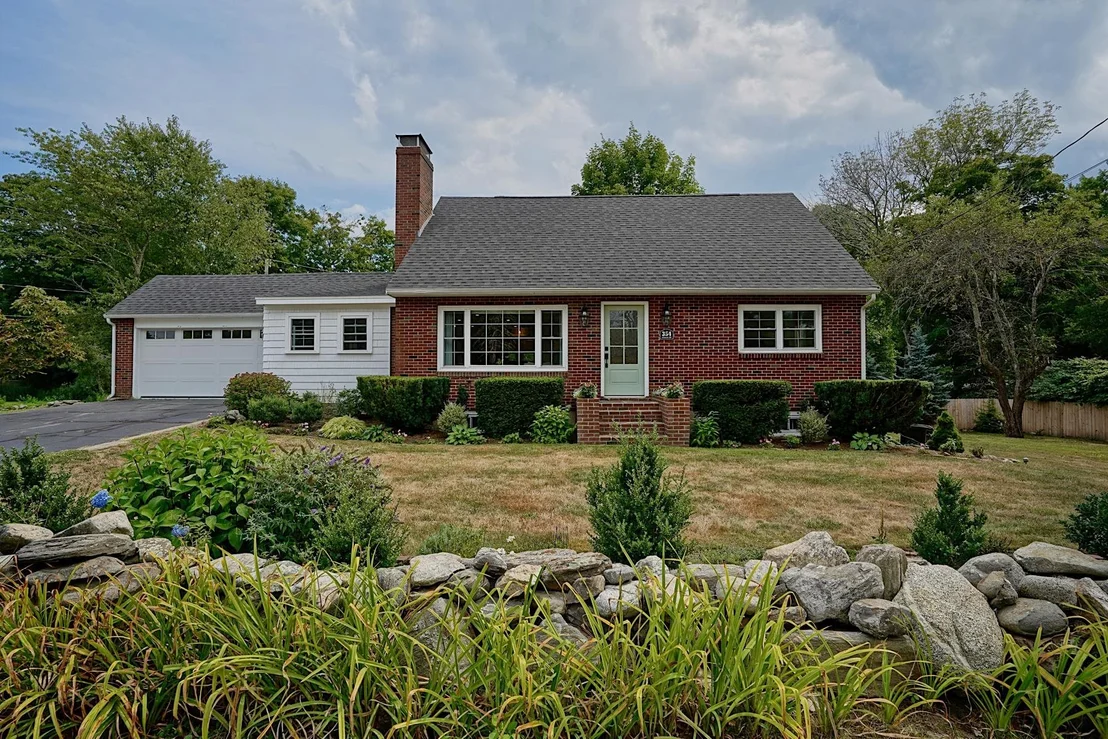 Photo of 354 Wallis