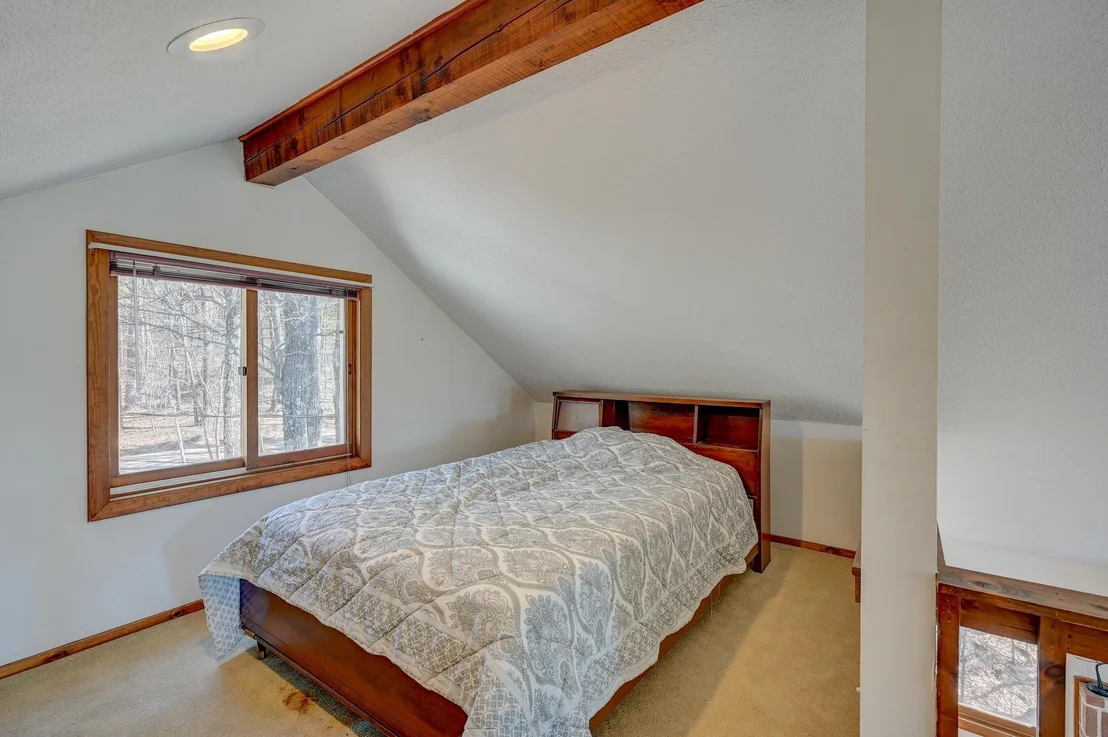Photo of 27 Upper Lake View