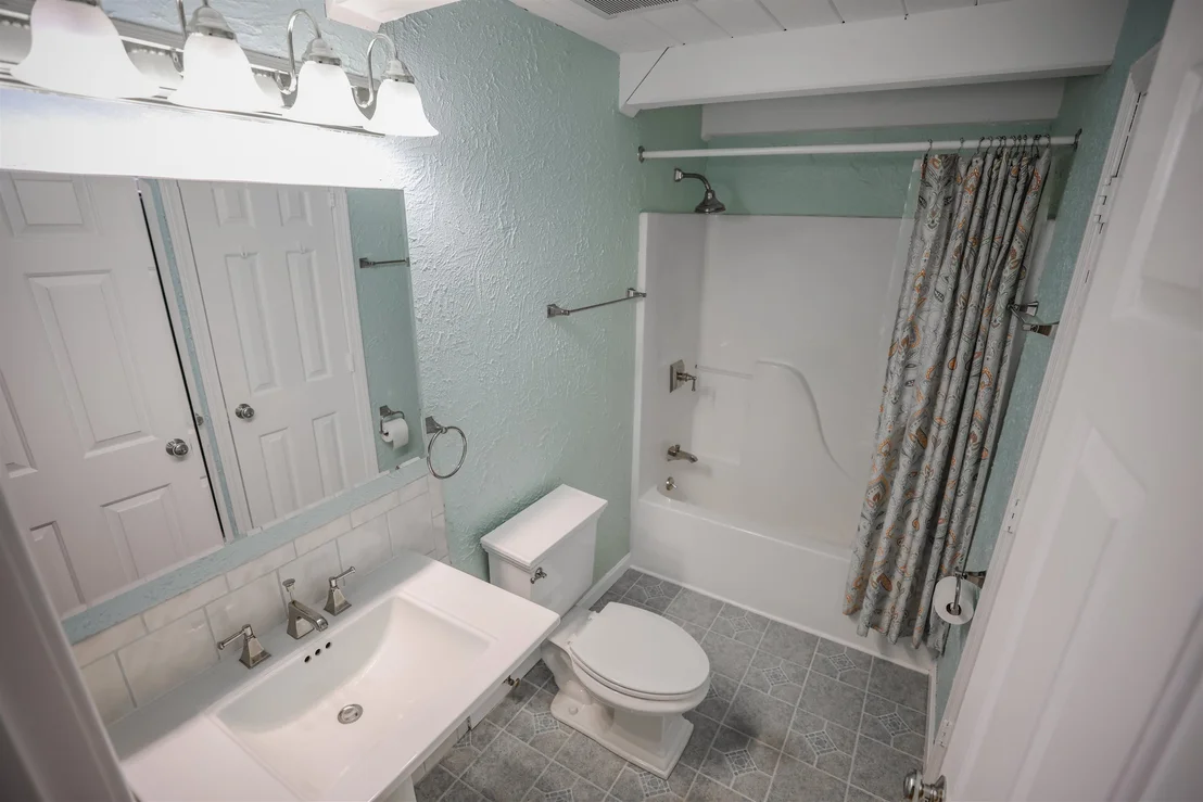 Photo of 570 Upper Meehan