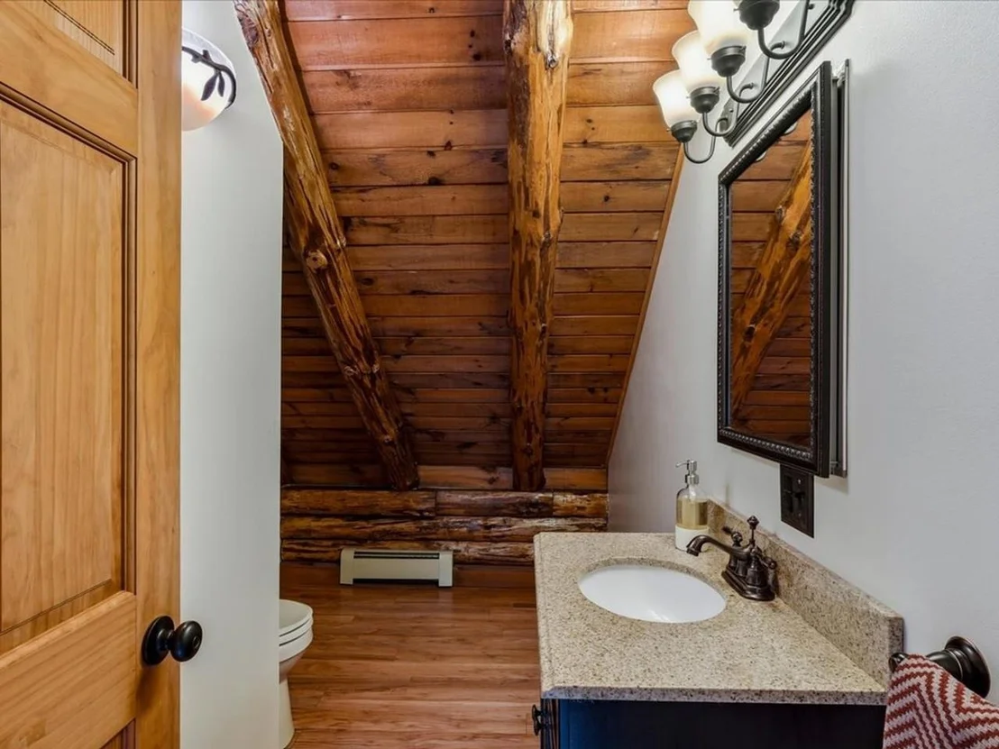 Photo of 709 West Milton