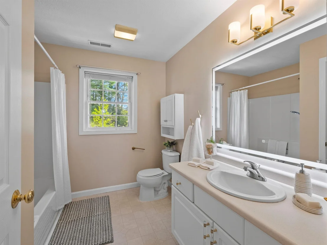 Photo of 28 Bradford