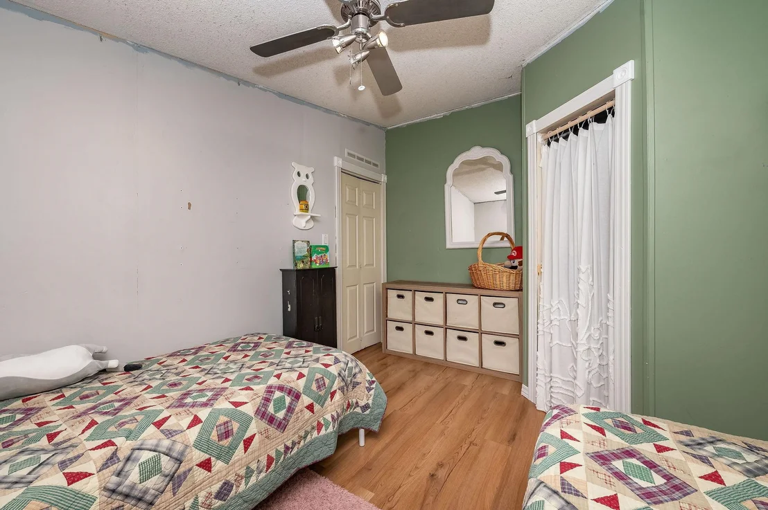 Photo of 446 Emerald