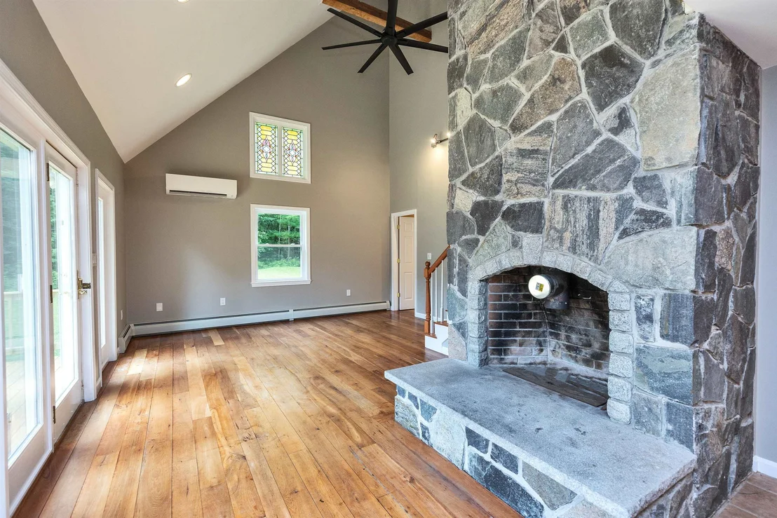Photo of 489 Greenfield