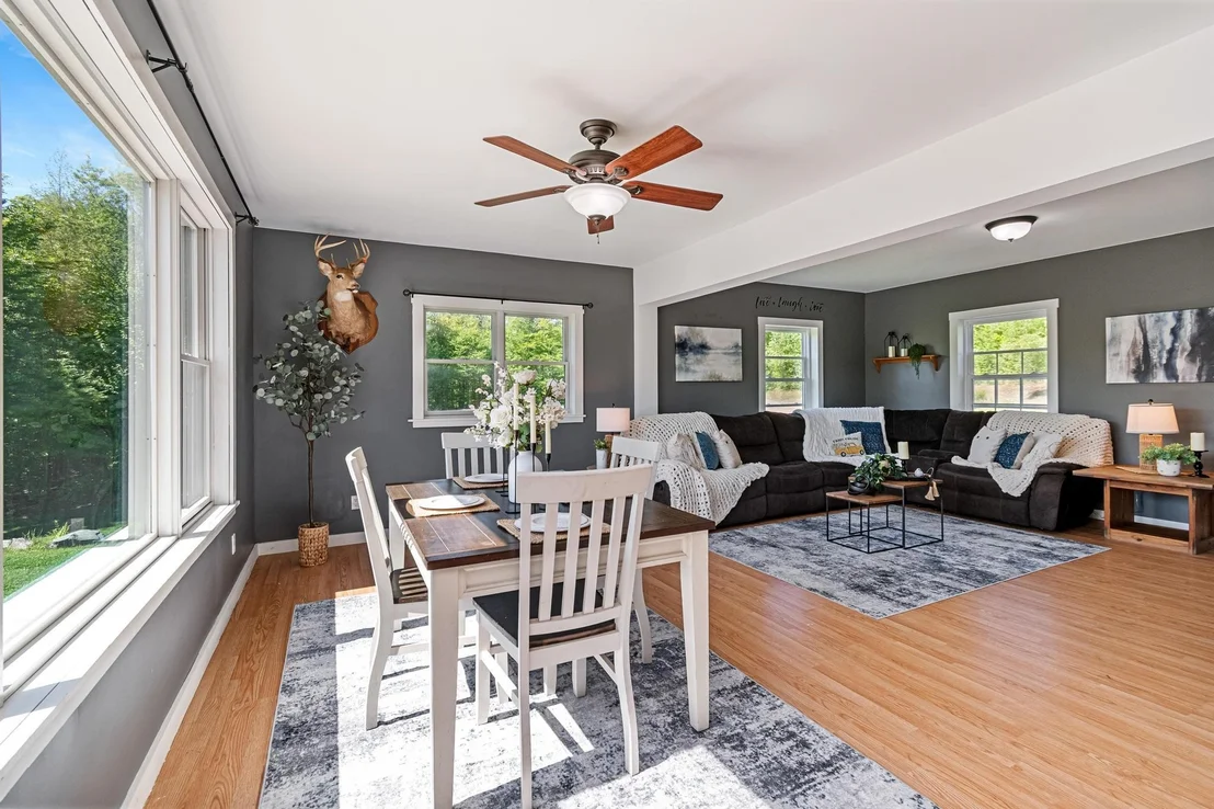 Photo of 559 Valley View