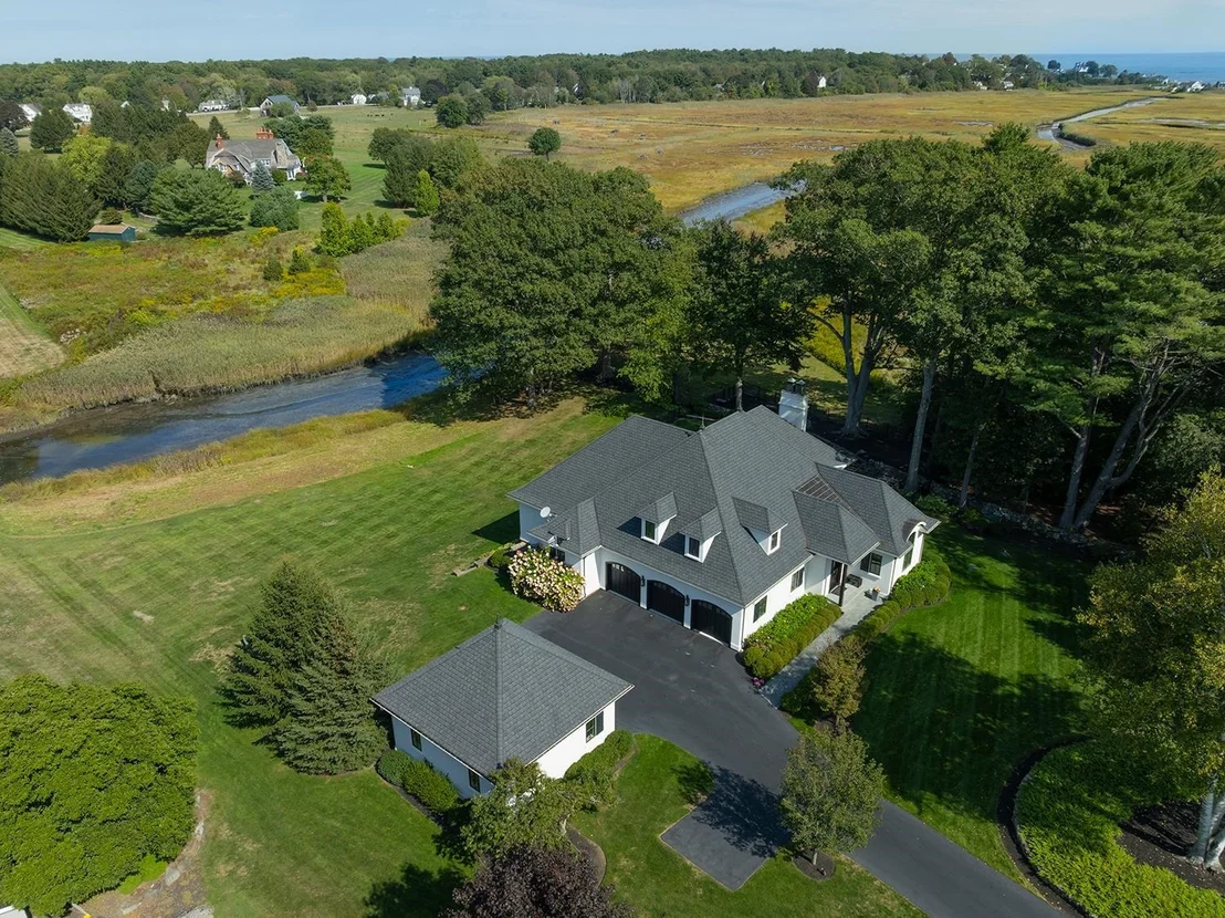 Photo of 12 Runnymede