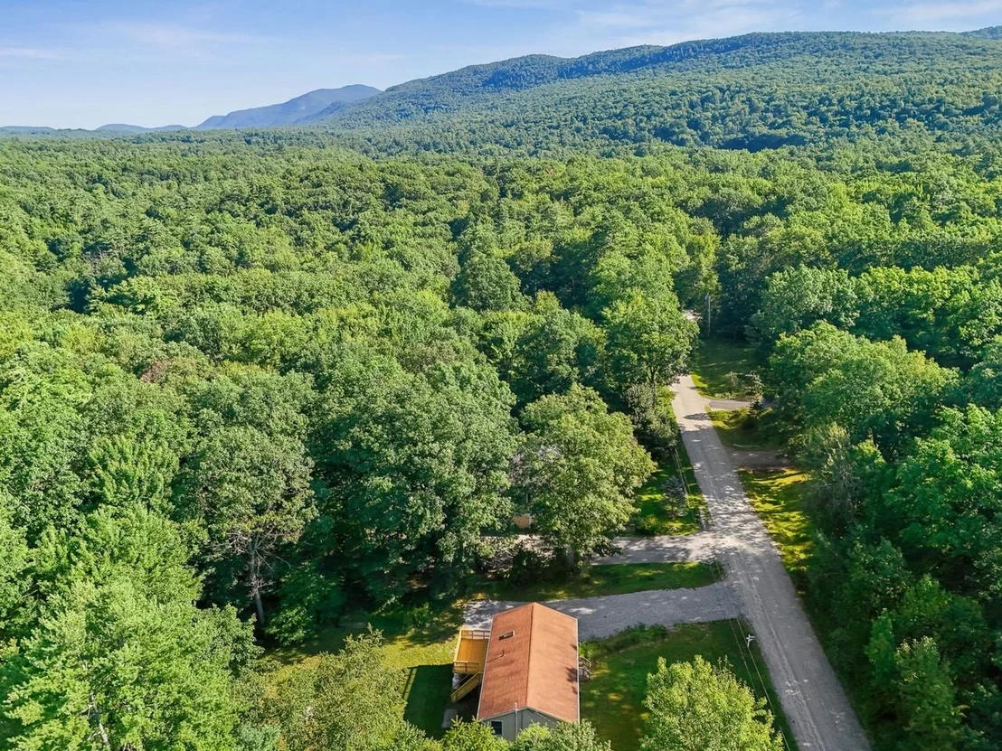 Photo of 335 Deer Run