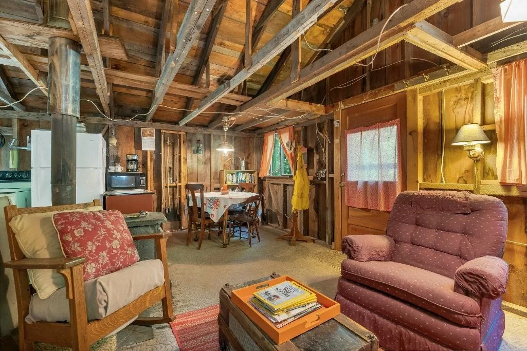 Photo of 32 Johnson Brook