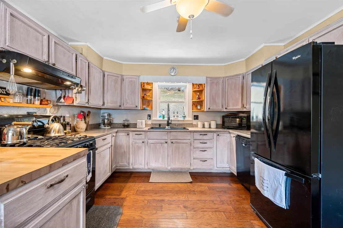 Photo of 684 Union Brook
