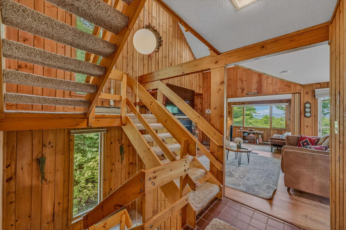 Photo of 139 Summit