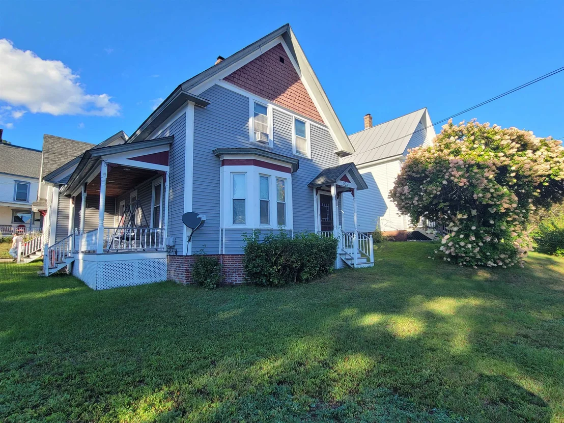 Photo of 622 Central