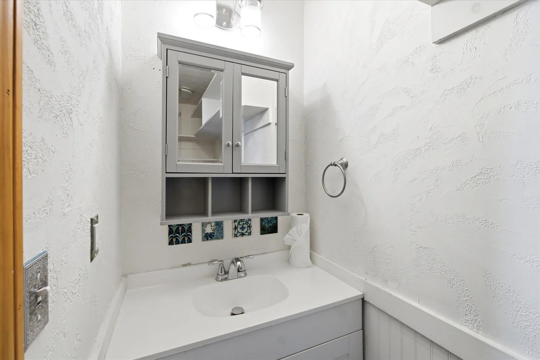 Photo of 411 Bay