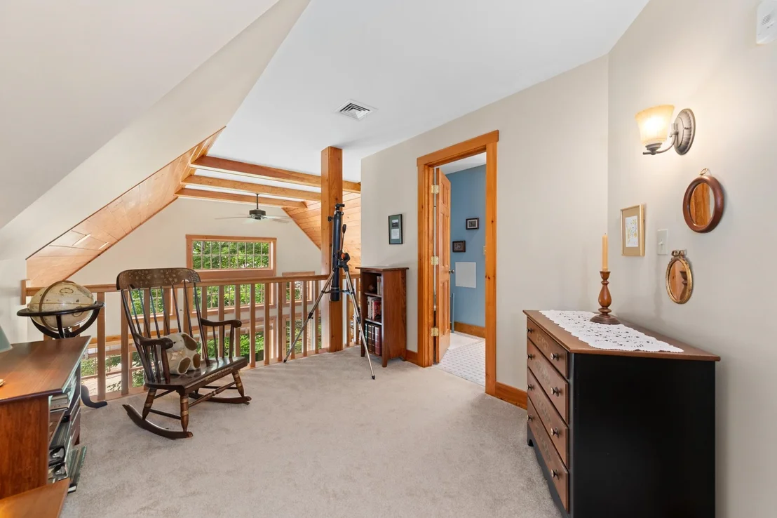 Photo of 33 Arrowhead Point