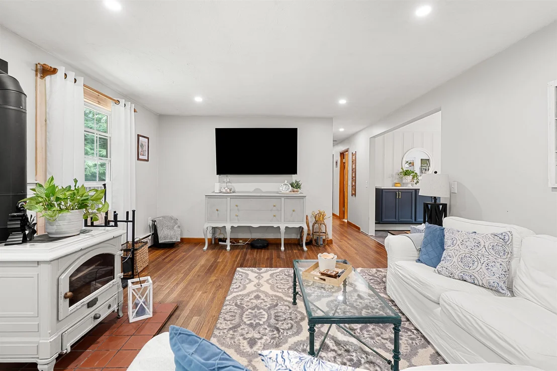 Photo of 13 Barnard Hill